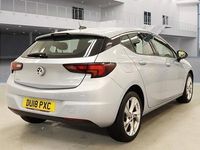 Used Vauxhall Astra SRi 100 HP (73 kW) 2018 Silver Hatchback