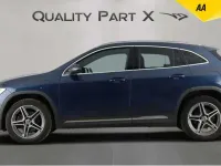 Usado Mercedes GLA250 Exclusive 2021 Azul SUV