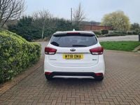 Used Kia Carens 2018 White MPV