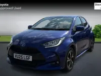 Used Toyota Yaris Design 116 HP (85 kW) 2025 Blue Hatchback