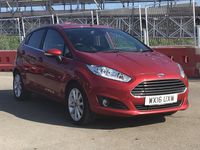 Used Ford Fiesta Titanium 100 HP (73 kW) 2016 Red Hatchback