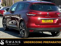 Used Renault Scénic IV Signature 2018 Red MPV