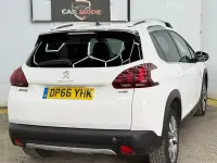 Used Peugeot 2008 Allure 99 HP (72 kW) 2017 White SUV