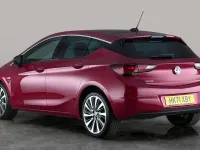 Used Vauxhall Astra Edition 145 HP (106 kW) 2021 Red Hatchback