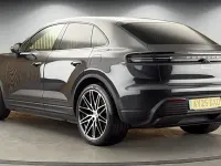 Used Porsche Macan 330 kW (449 HP) 2025 Black SUV