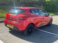 Used Renault Clio Dynamique 90 HP (66 kW) 2015 Red Hatchback