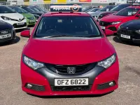 Begagnad Honda Civic ES 142 HK (104 kW) 2012 Röd Halvkombi