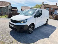 Used Peugeot Partner Premium 131 HP (96 kW) 2021 White MPV
