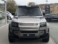 Used Land Rover Defender HSE Dynamic 300 HP (220 kW) 2023 Silver Estate