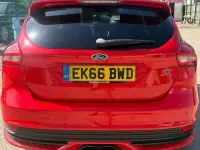 Usado Ford Focus ST 250 HP (183 kW) 2016 Vermelho Citadino