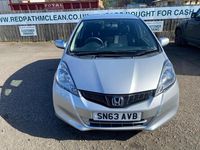 Begagnad Honda Jazz ES 99 HK (72 kW) 2013 Silver Halvkombi