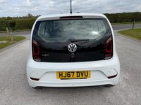 Used VW up! move up! 60 HP (44 kW) 2017 White Hatchback