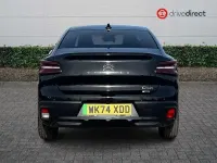 Usado Citroën e-C4 100 kW (136 HP) 2024 Preto Sedan