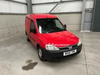 Used Vauxhall Combo 75 HP (55 kW) 2010 Red MPV