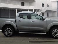 Used Nissan Navara Tekna 190 HP (139 kW) 2017 Grey Pickup