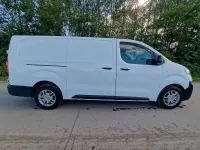 Used Vauxhall Vivaro 100 HP (73 kW) 2020 White MPV