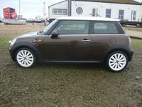 Usado Mini Cooper Hatch 2009 Marrón Utilitario
