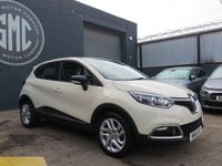 Used Renault Captur Dynamique 90 HP (66 kW) 2016 Cream SUV