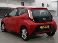 Used Toyota Aygo x-press 68 HP (50 kW) 2014 Red Hatchback