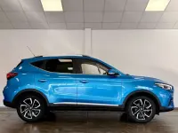 Usado MG ZS Exclusive 111 HP (81 kW) 2024 Azul SUV