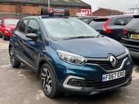 Used Renault Captur Dynamique 90 HP (66 kW) 2017 Blue SUV