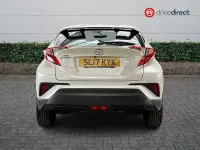 Used Toyota C-HR 116 HP (85 kW) 2017 White SUV