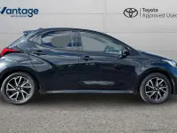 Used Toyota Yaris Design 113 HP (83 kW) 2023 Black Hatchback
