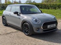 Begagnad Mini Cooper Classic 2019 Grå Halvkombi