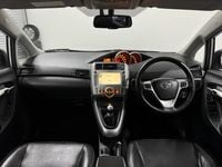 Used Toyota Verso 2011 Silver MPV