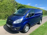 Begagnad Ford Transit Custom Limited 130 HK (95 kW) 2017 Blå Van