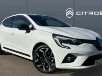 Begagnad Renault Clio V Techno 145 HK (106 kW) 2023 Halvkombi