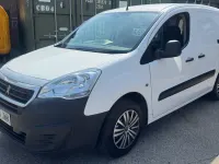 Used Peugeot Partner S 314 HP (230 kW) 2019 White MPV