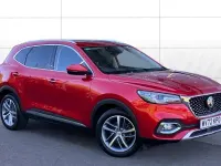 Używany MG HS Exclusive 162 KM (119 kW) 2023 Czerwony SUV