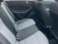 Used Hyundai i20 SE 84 HP (61 kW) 2017 Grey Hatchback