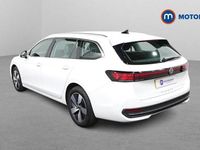 Used VW Passat Life 204 HP (150 kW) 2025 White Estate