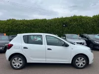 Begagnad Dacia Sandero Ambiance 75 HK (55 kW) 2017 Vit Halvkombi