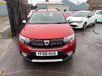 Używany Dacia Sandero Comfort 2018 Czerwony Hatchback