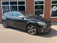 Used Volvo V40 R-Design 190 HP (139 kW) 2016 Black Hatchback