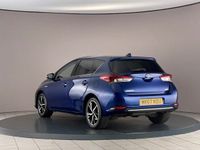 used Toyota Auris Hybrid 