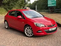 Used Vauxhall Astra SRi 115 HP (84 kW) 2012 Red Hatchback