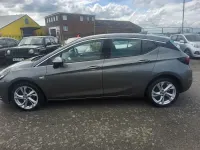 Used Vauxhall Astra SRi 105 HP (77 kW) 2017 Grey Hatchback