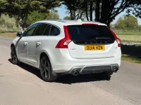 Usado Volvo V60 R-Design 197 CV (144 kW) 2014 Blanco Familiar