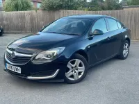 Used Vauxhall Insignia Design Edition 140 HP (102 kW) 2016 Black Hatchback