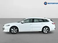 Used VW Passat Life 204 HP (150 kW) 2025 White Estate