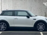 Used Mini Cooper Exclusive 134 HP (98 kW) 2023 White Hatchback