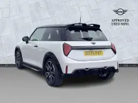 Used Mini Cooper Hatch 113 kW (154 HP) 2026 White Hatchback