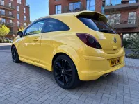 Second-hand Vauxhall Corsa Edition 2012 Galben Hatchback