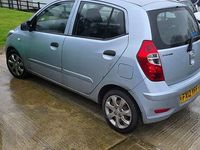Used Hyundai i10 Classic 85 HP (62 kW) 2012 Silver Hatchback