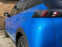 Używany Peugeot e-2008 Allure 50 kW (68 KM) 2021 Niebieski SUV