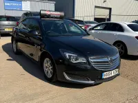 Used Vauxhall Insignia Design Edition 2014 Black Hatchback